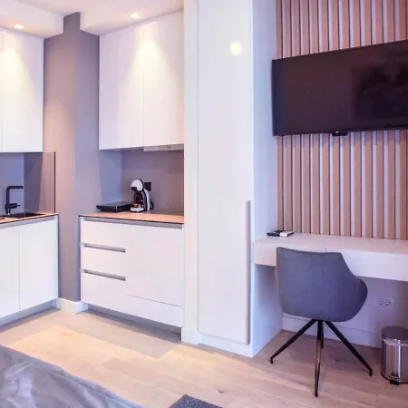 Metropolitan - View Apartment *