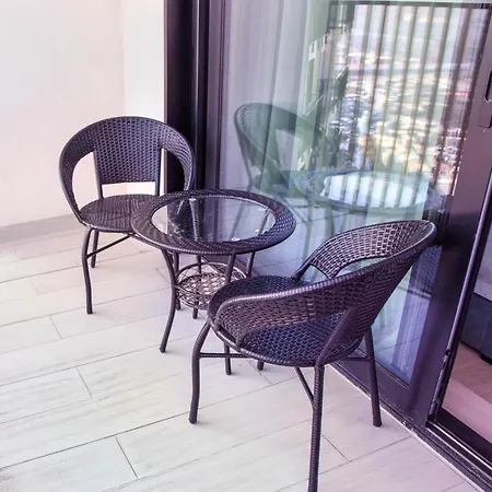 Metropolitan - View Apartment